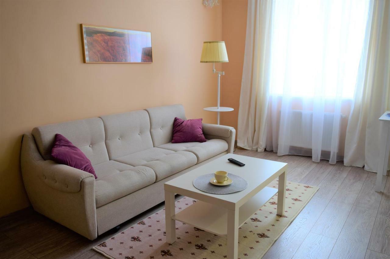 Central Comfortable One-Bedroom Apartment Chisinau Exterior photo